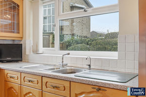 Richard Avenue - click for photo gallery